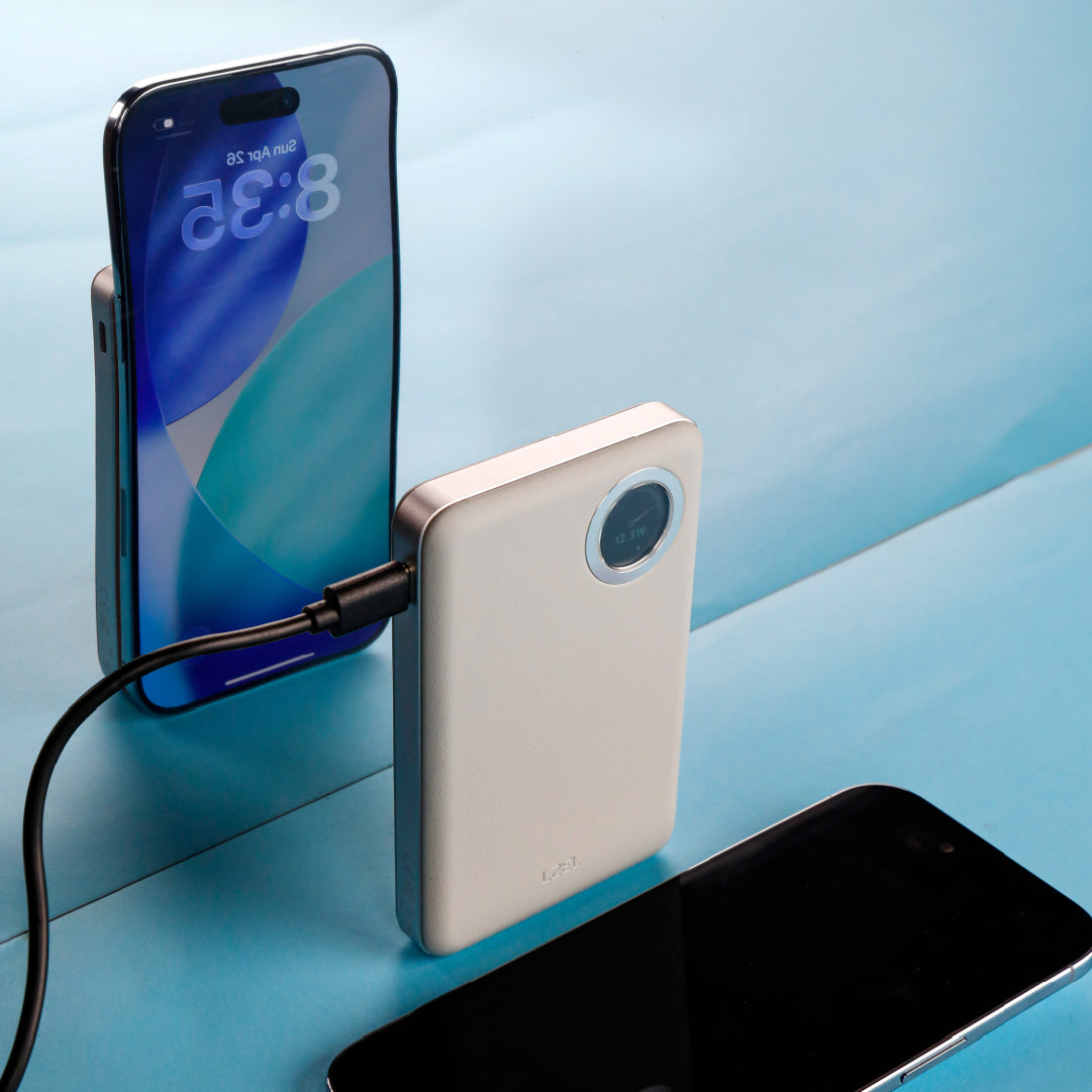 Novus MagPower  بطارية شحن متنقلة محمولة من ليزل PD بسعة 10,000 مللي أمبير بقوة 20 واط متوافق مع  MagSafe مع كيبل USB-C 