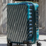 90 Percent 4 Wheels 20 Inch Suitcase