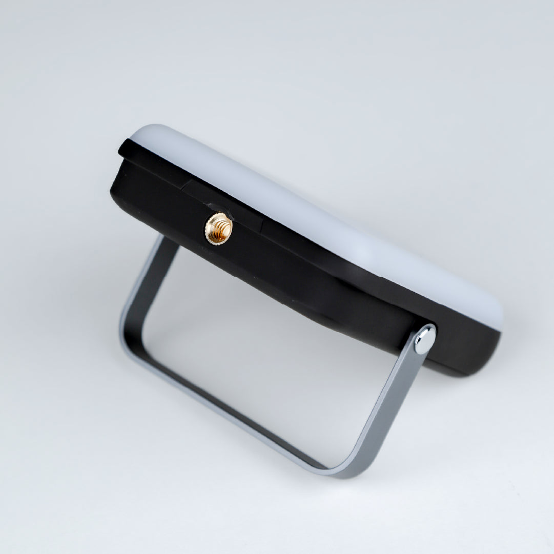 مصباح LED LZEL Luminova Surge20 ثلاثي الوضعية | 100-1200 لومين مع بطارية 20,000 ملّي أمبير 