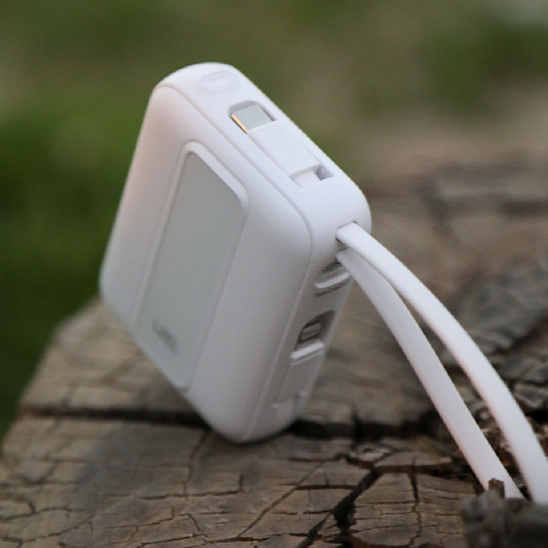 LZEL AMPNEO1O Mini 10000mAh PD Power Bank 30W | Built-in Type-C & Lightning Cable | Type-C Input/Output