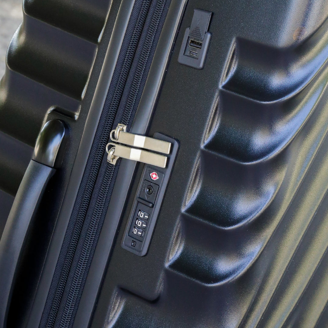 90 Percent 4 Wheels 20 Inch Suitcase