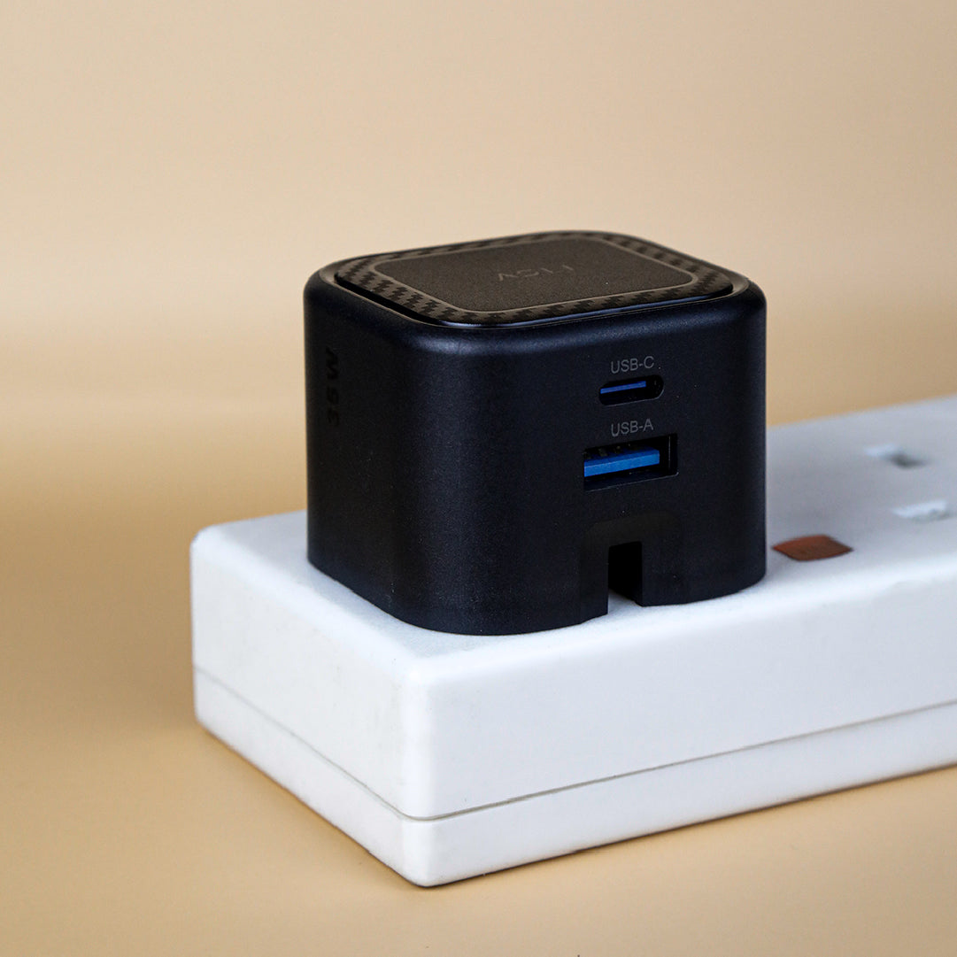  شاحن Asli Primevolt GaN بقدرة 35 واط – منفذ USB-C ومنفذ USB-A 