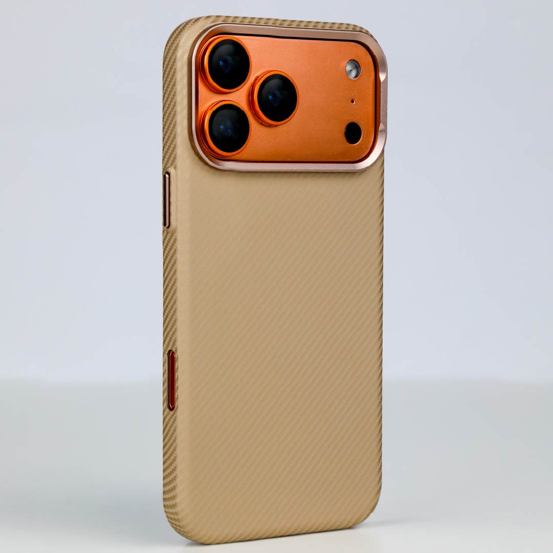 كڤر حماية LZEL MagCarbon 3DGrip لجهاز iPhone 17 Pro Max 