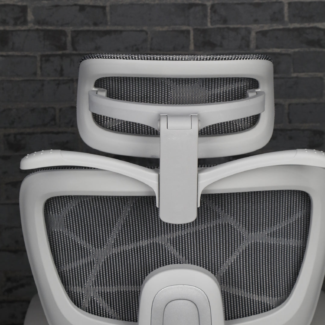 Ergonomic Office Chair – Footrest, Sliding Mechanism, Class 4 Gas Lift | Gray