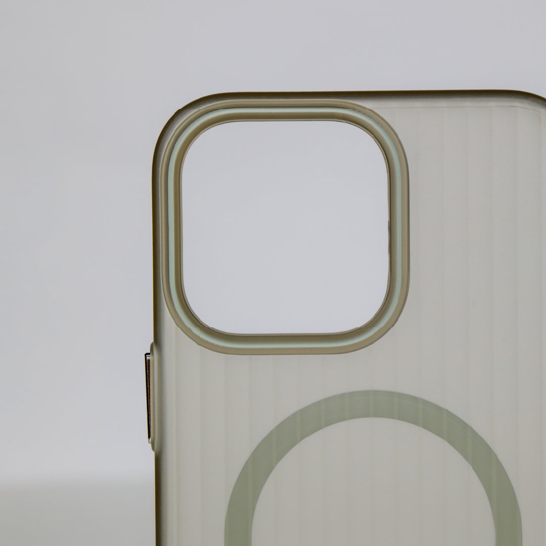 كڤر حماية ASLI Corrugated Mag Wave Refined MagSafe لهاتف iPhone 16 Pro Max مع حماية مُعزّزة للكاميرا.