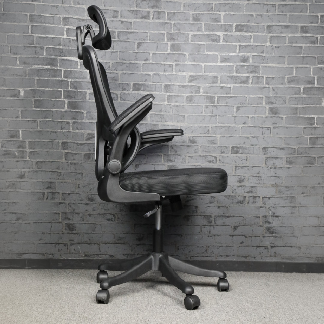 Bull Ergonomic Mesh Gaming & Office Chair 320 mm Nylon Base | Black