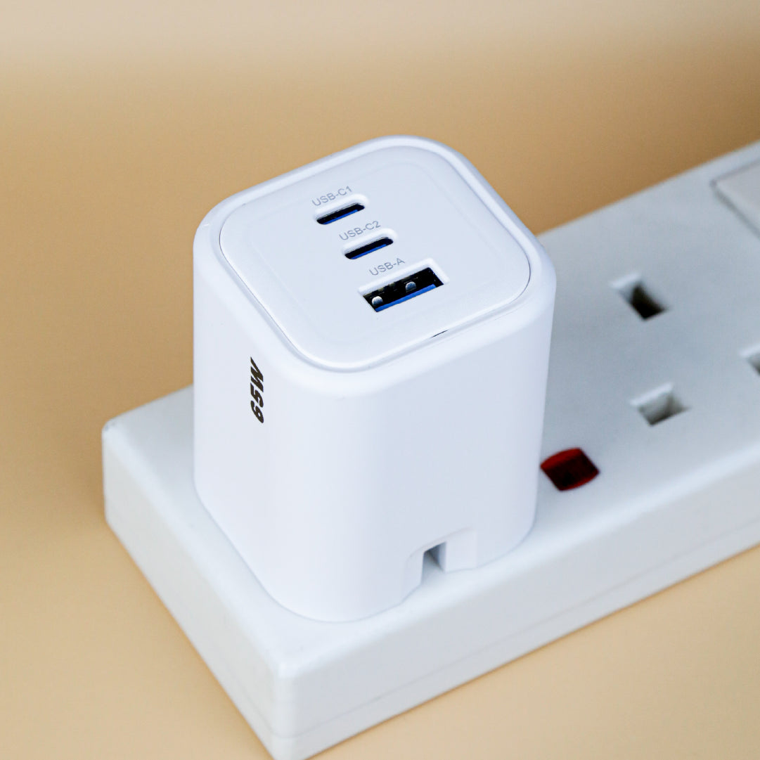 Asli  Global Maxcharge 65 Gan 3-Port Usb-A & Dual Usb-C Fast Charger