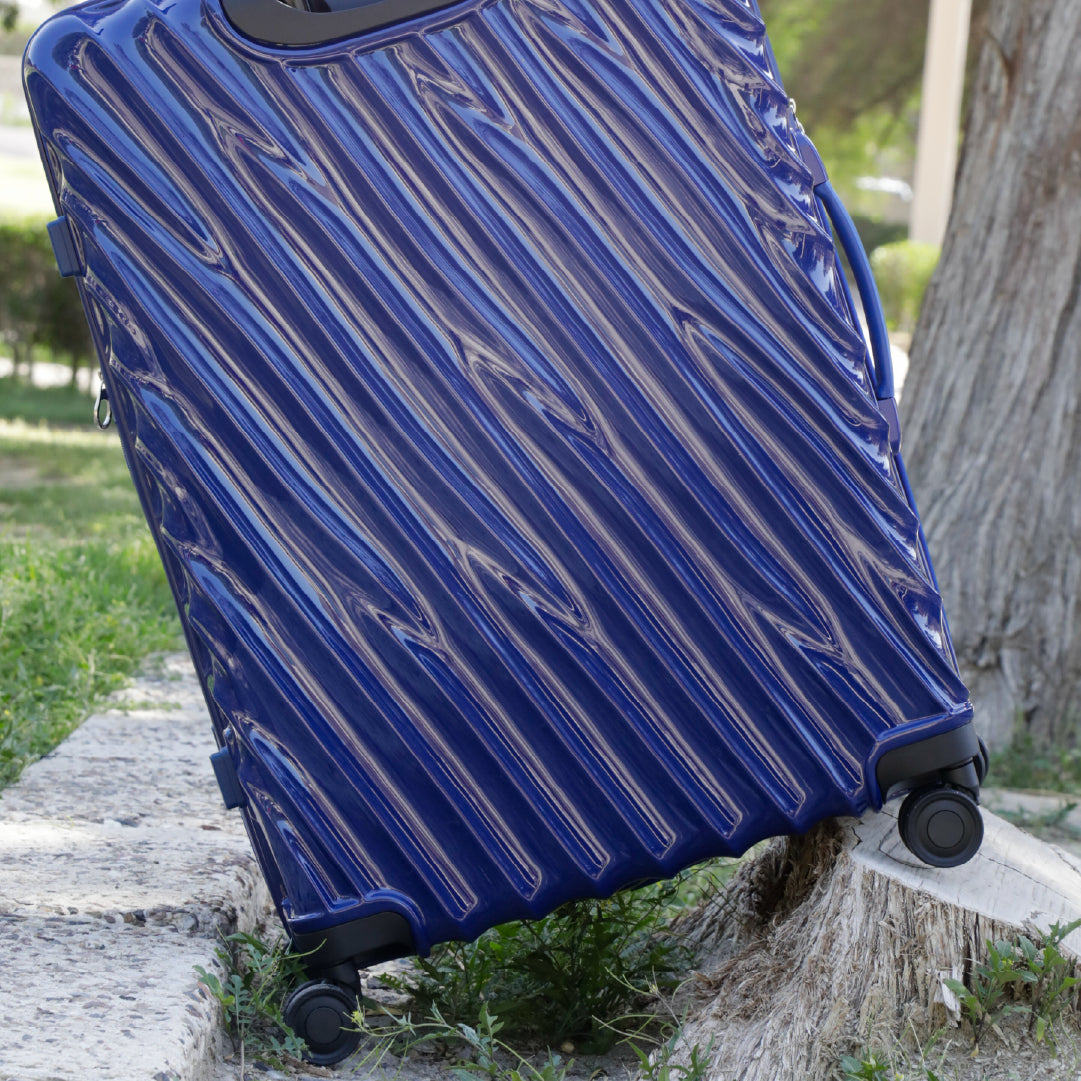 90 Percent 4 Wheels 20 Inch Suitcase