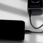 باور بانك LZEL Ampflow10 Mini – سعة 10000 مللي أمبير | شحن سريع 22.5 واط | كابلات مدمجة Type-C و Lightning | شحن لاسلكي