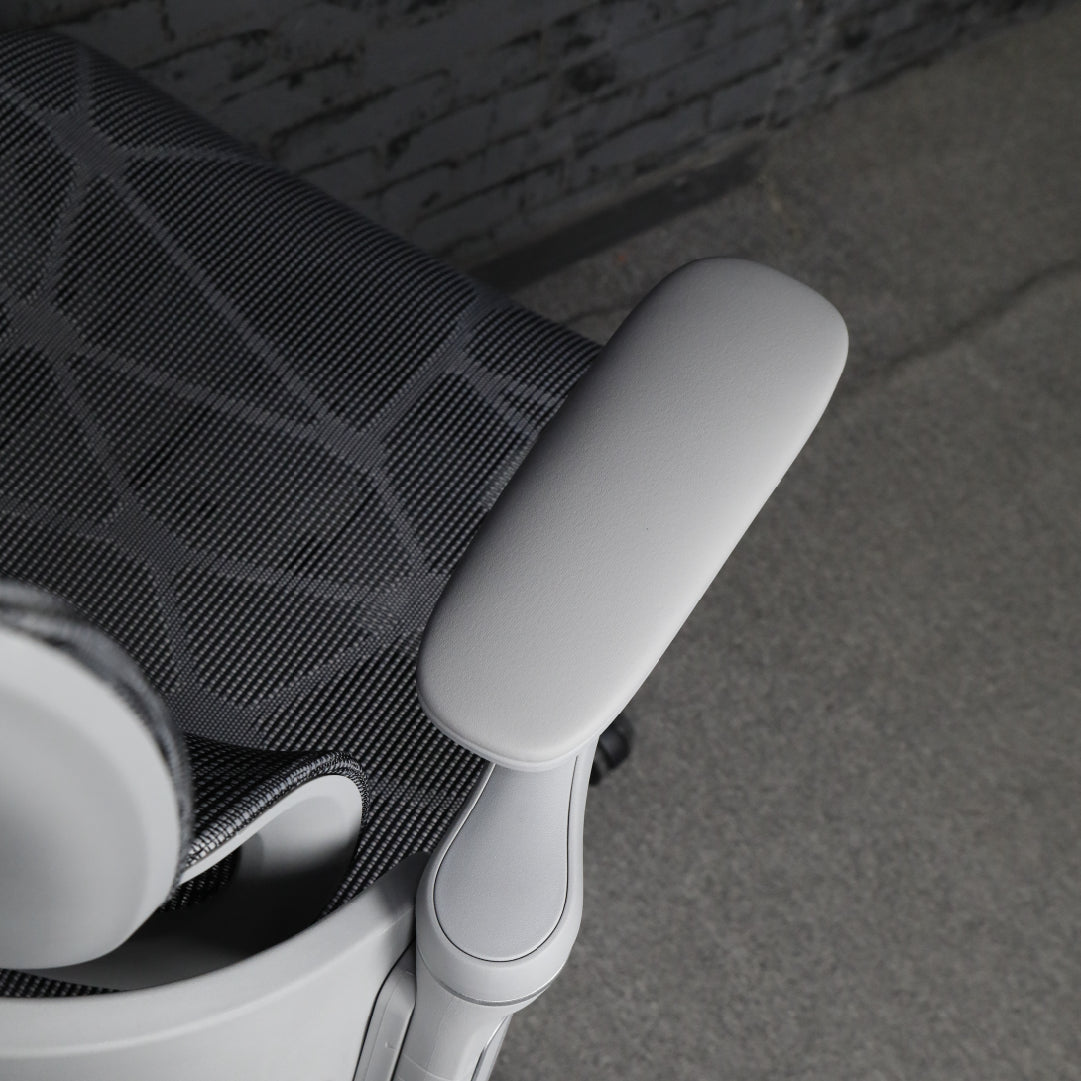 Ergonomic Office Chair – Footrest, Sliding Mechanism, Class 4 Gas Lift | Gray