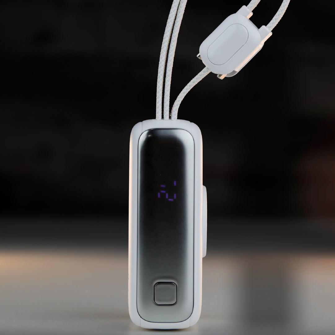 باور بانك LZEL Ampflow10 Mini – سعة 10000 مللي أمبير | شحن سريع 22.5 واط | كابلات مدمجة Type-C و Lightning | شحن لاسلكي