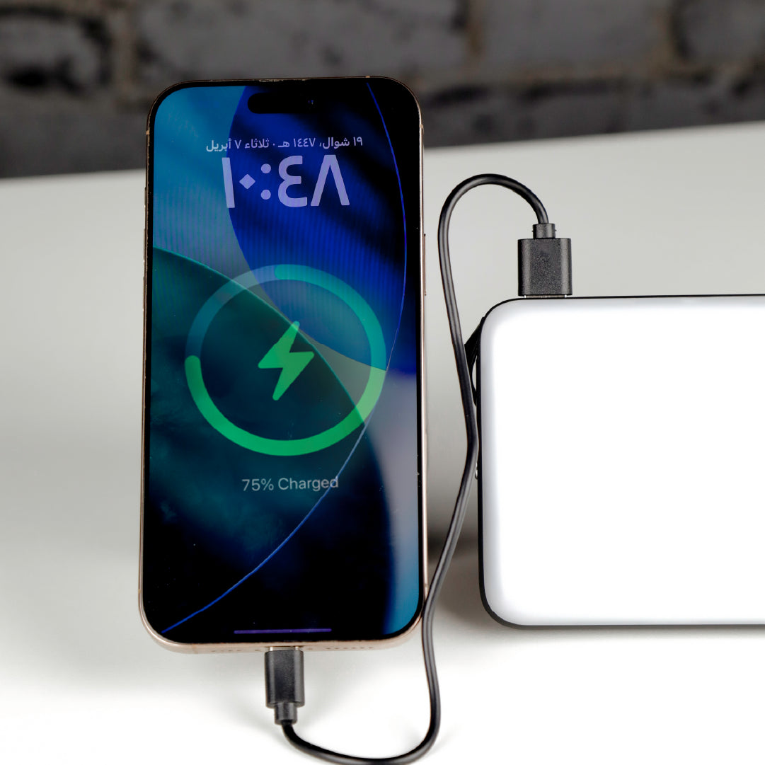 LZEL Luminova Surg10 كشاف LED ثلاثي الوضع + باور بنك، 100–800 لومن، قابل لإعادة الشحن USB-C 