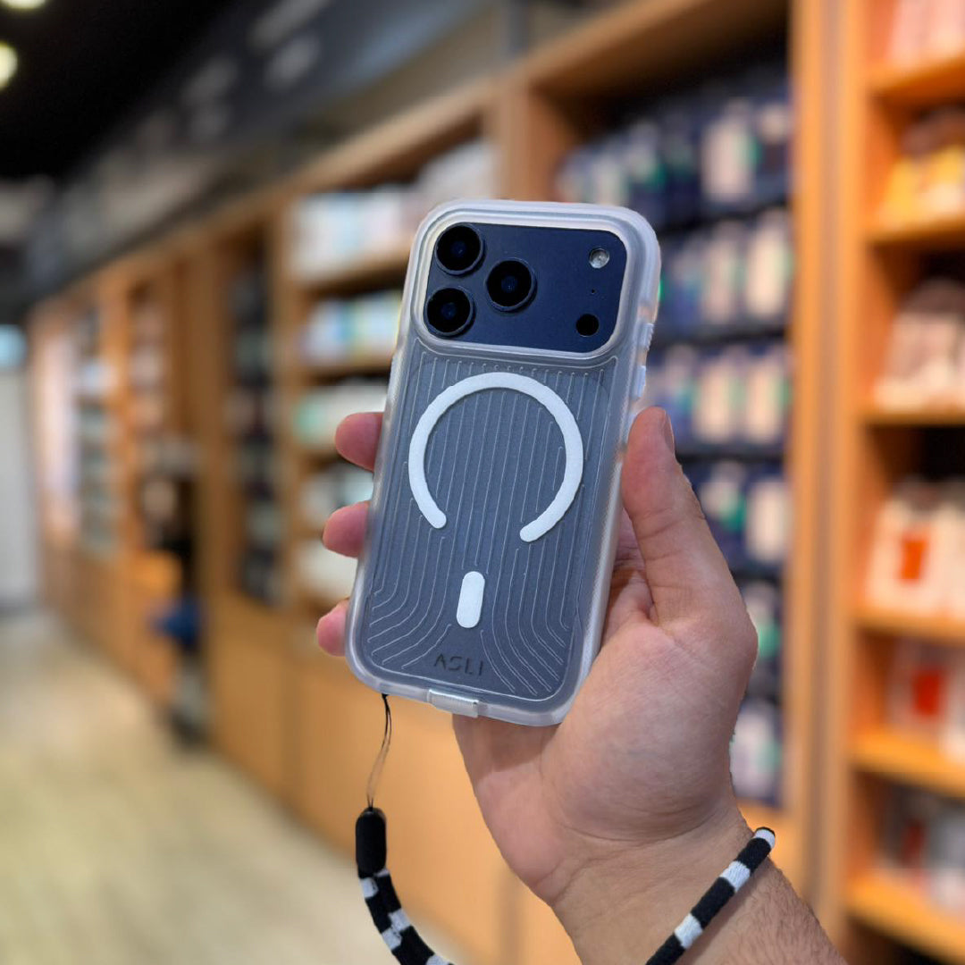 كڤر حماية أسلي جلوبال LanyardMag لهاتف iPhone 17 Pro – دعم MagSafe مع علاقة لليد مدمجة 