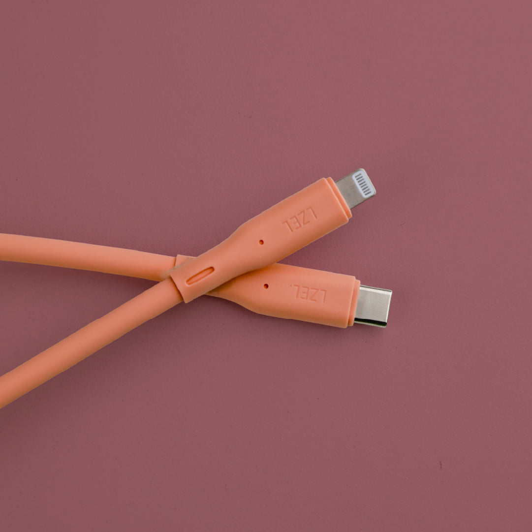 كيبل من Lzel معتمد USB-C إلى Lightning ، نقل بيانات بسرعة 480Mbps، طاقة 20V 3A، PD بقوة 60W، غلاف سيليكون سائل ناعم، هيكل TPE، طول 2 متر 