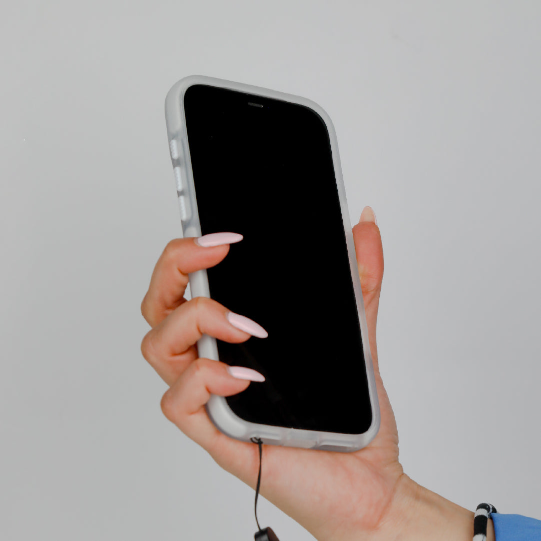 كڤر حماية أسلي جلوبال LanyardMag لهاتف iPhone 16 Pro Max – دعم MagSafe مع علاقة لليد مدمجة 