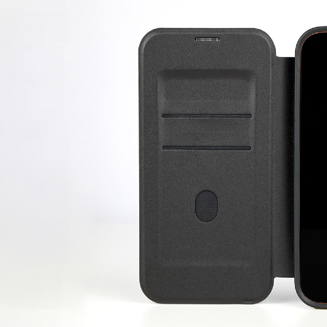 كفر حماية بمحفظة MagFlip من LZEL لجهاز iPhone 17 Pro Max | أسود