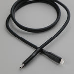 كيبل من Lzel معتمد USB-C إلى Lightning ، نقل بيانات بسرعة 480Mbps، طاقة 20V 3A، PD بقوة 60W، غلاف سيليكون سائل ناعم، هيكل TPE، طول 2 متر 