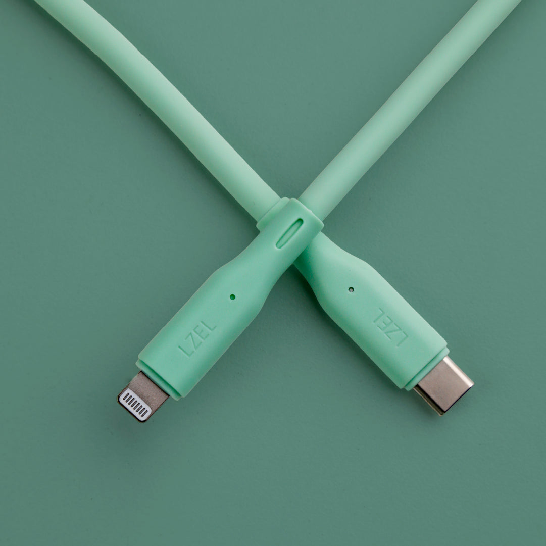 كيبل من Lzel معتمد USB-C إلى Lightning ، نقل بيانات بسرعة 480Mbps، طاقة 20V 3A، PD بقوة 60W، غلاف سيليكون سائل ناعم، هيكل TPE، طول 2 متر 