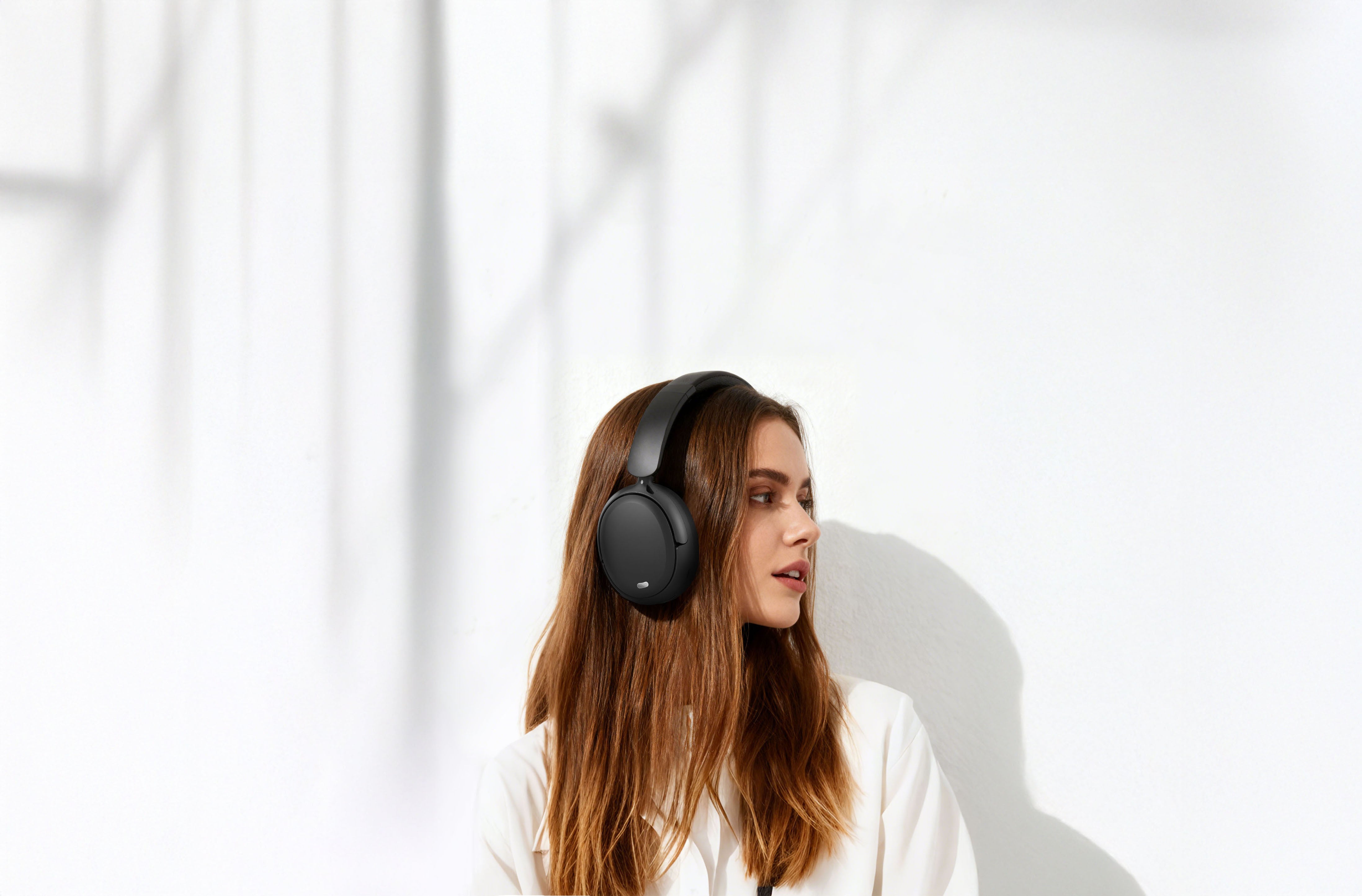 LZEL Sonique Pulse Wireless Stereo Headphones | Black