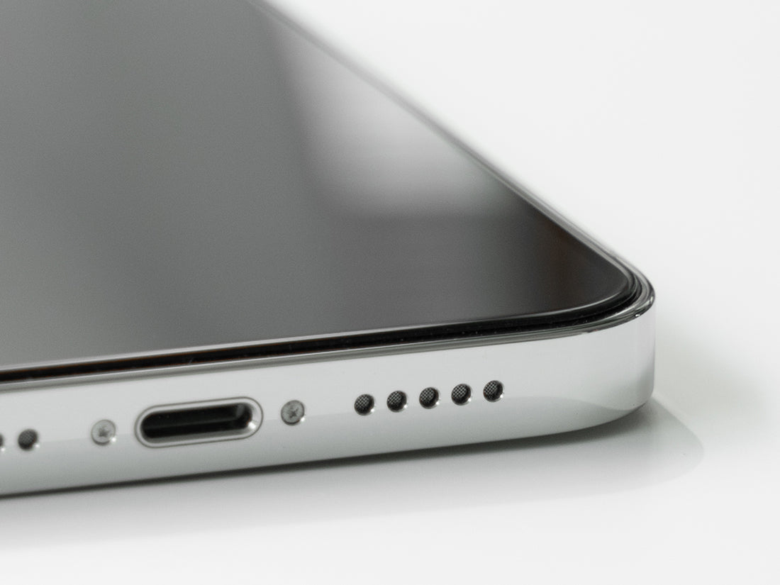 Anank iPhone 15 Pro Max 2.5d Corning Gorilla Glass