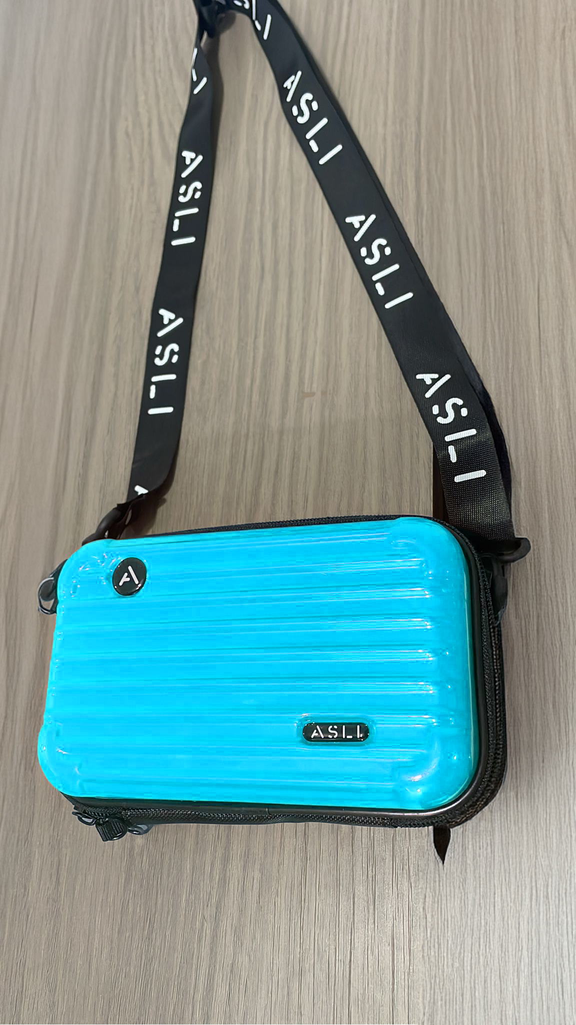Asli Global Hard Shell Amenity Case Travel Bag  |Regant Gray