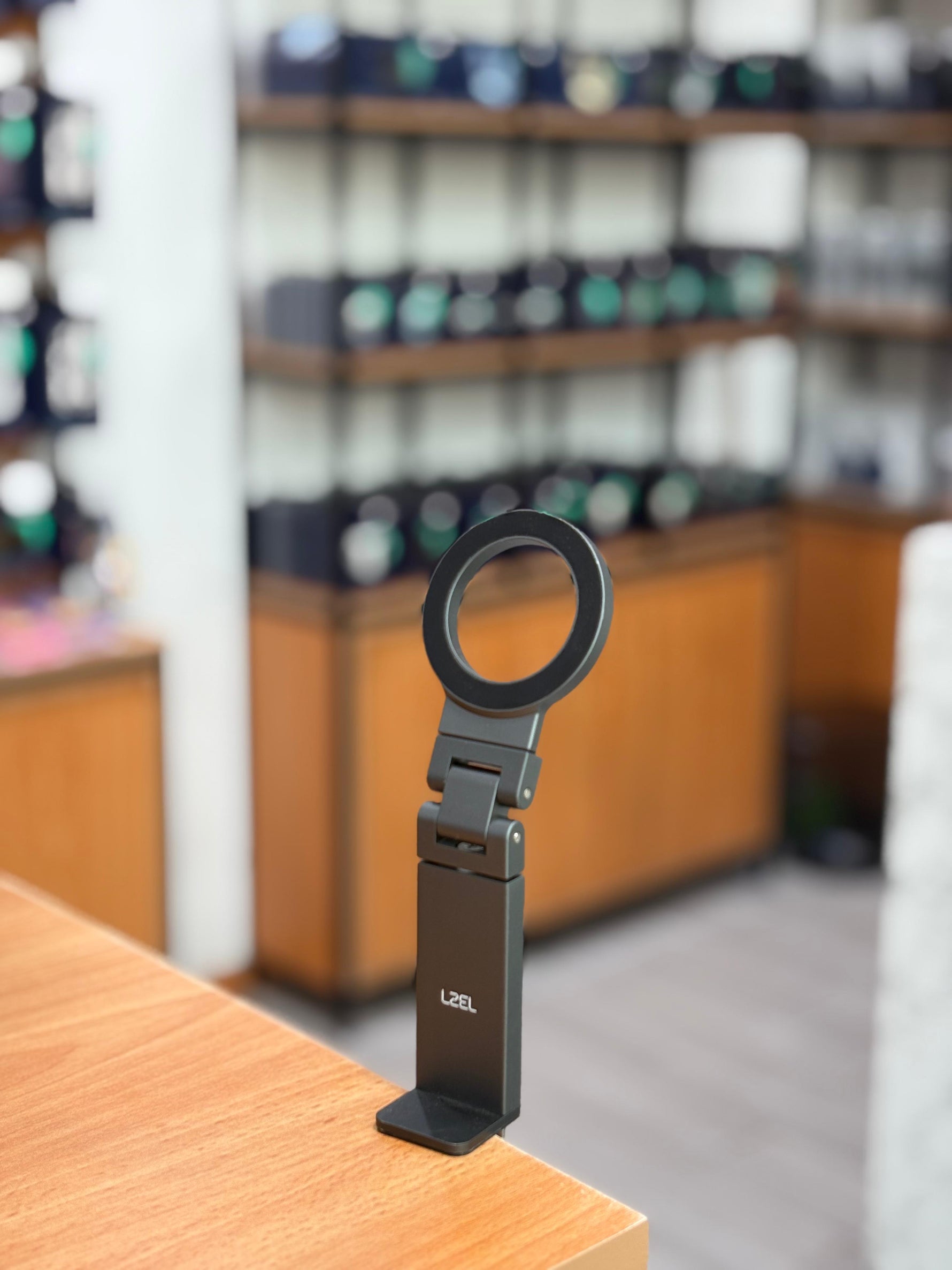 LZEL MagDrive Line MagSafe Airplane Phone Holder