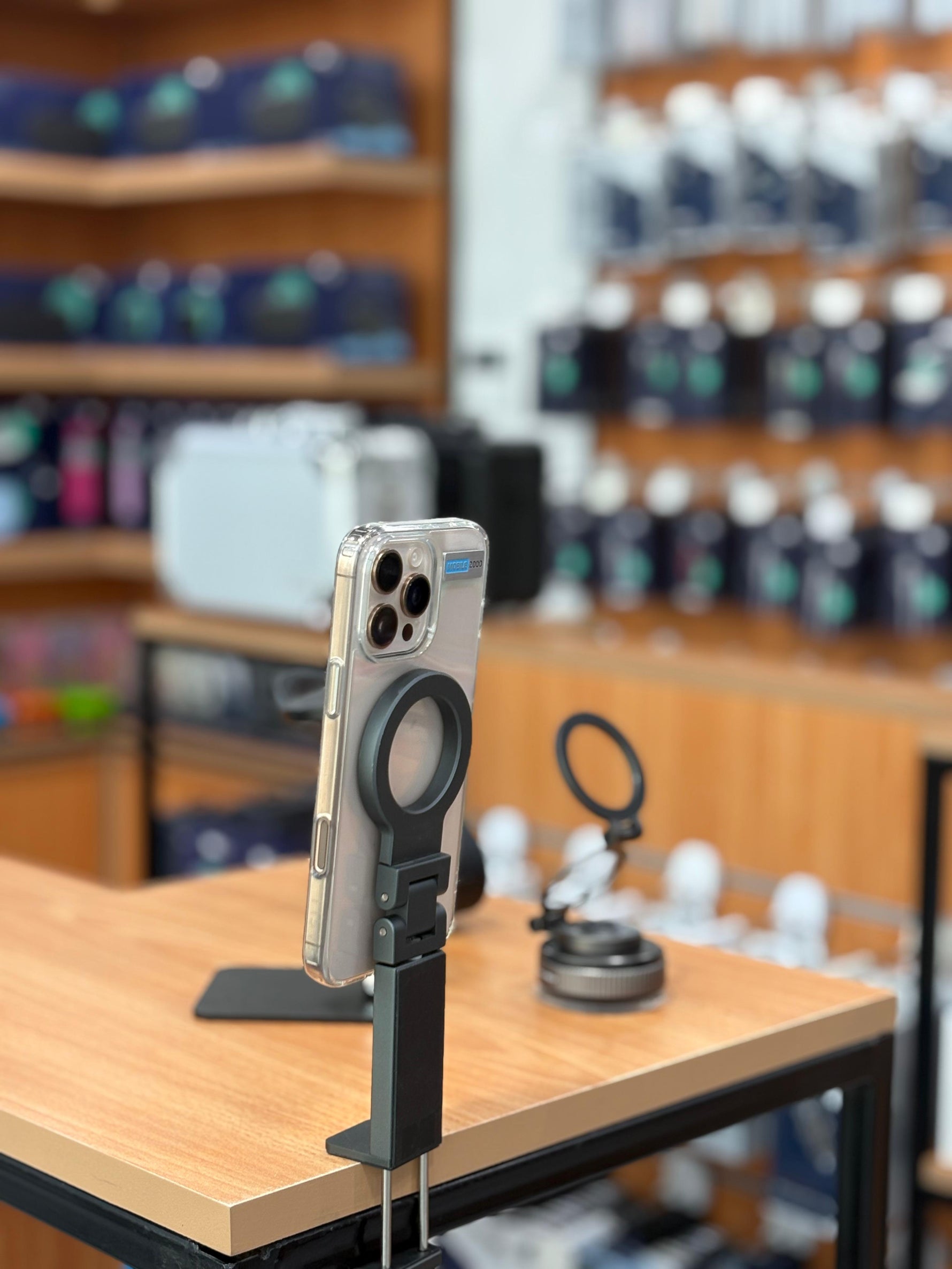 LZEL MagDrive Line MagSafe Airplane Phone Holder