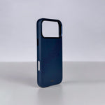 كفر LZEL LEATHERWAVE MAG من الجلد الفاخر بدعم MagSafe ونقشة متموجة لـ iPhone 18 Pro و18 Pro Max