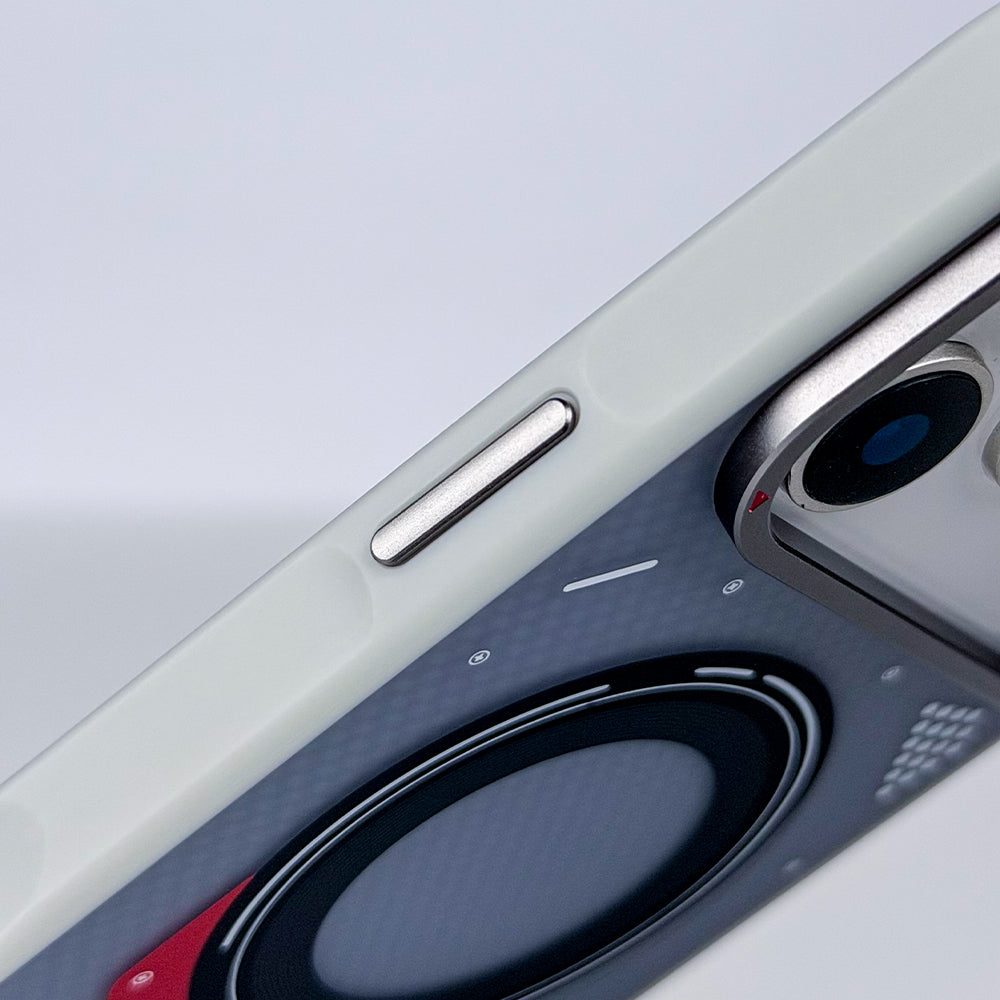 كڤر حماية aslitec Cybermech بتصميم هجين ولمسات معدنية ومتوافق مع MagSafe لآيفون 18 Pro Max