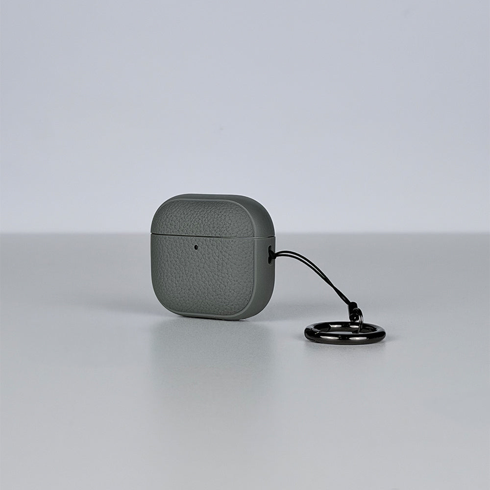 كڤر حماية QIYANG بتصميم جلد الليتشي لسماعات AirPods 5