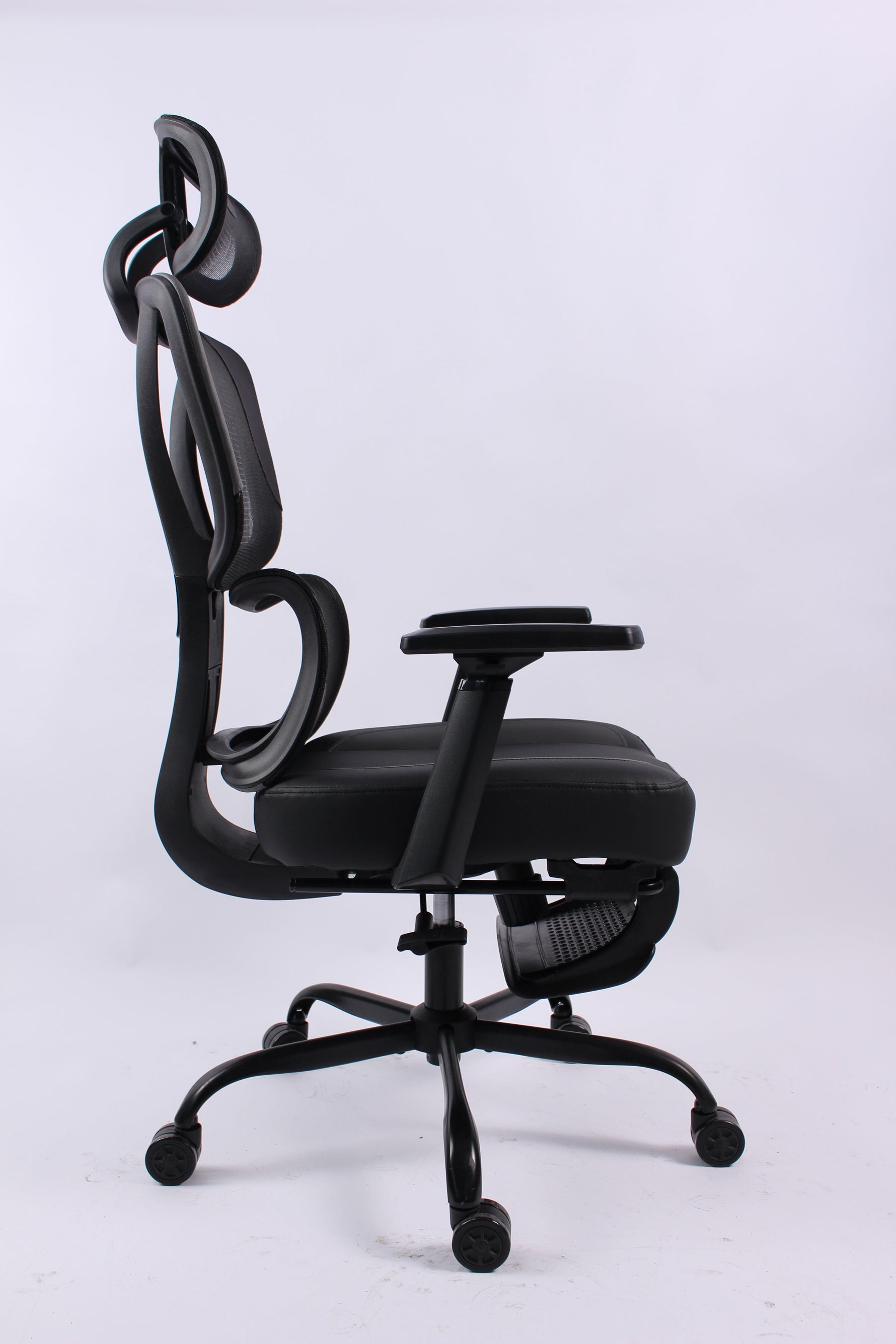 Black Bull Ergonomic Mesh Gaming & Office Chair with Footrest | Black