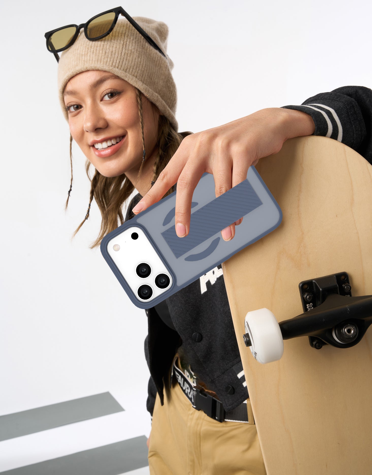 كفر حماية MagMatte Band من LZEL لجهاز iPhone 17 Pro | أزرق