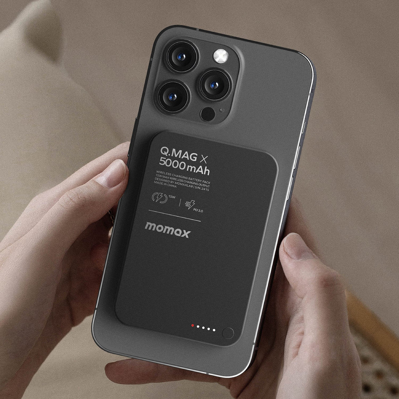 بطارية شحن متنقلة 5000 مللي أمبير Q.Mag X مغناطيسية لاسلكية من Momax | أسود