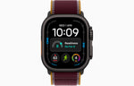 ساعة Apple Watch Ultra 4 GPS + Cellular مقاس 49 مم - تيتانيوم أسود مع سوار Trail Loop عنابي | M/L