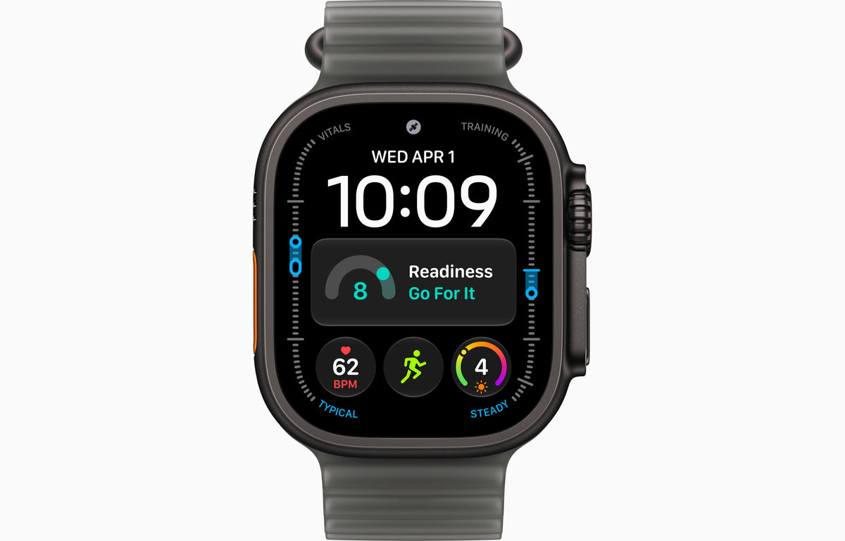 ساعة Apple Watch Ultra 4 GPS + Cellular مقاس 49 مم - هيكل من التيتانيوم الأسود مع سوار Ocean أسود شفاف