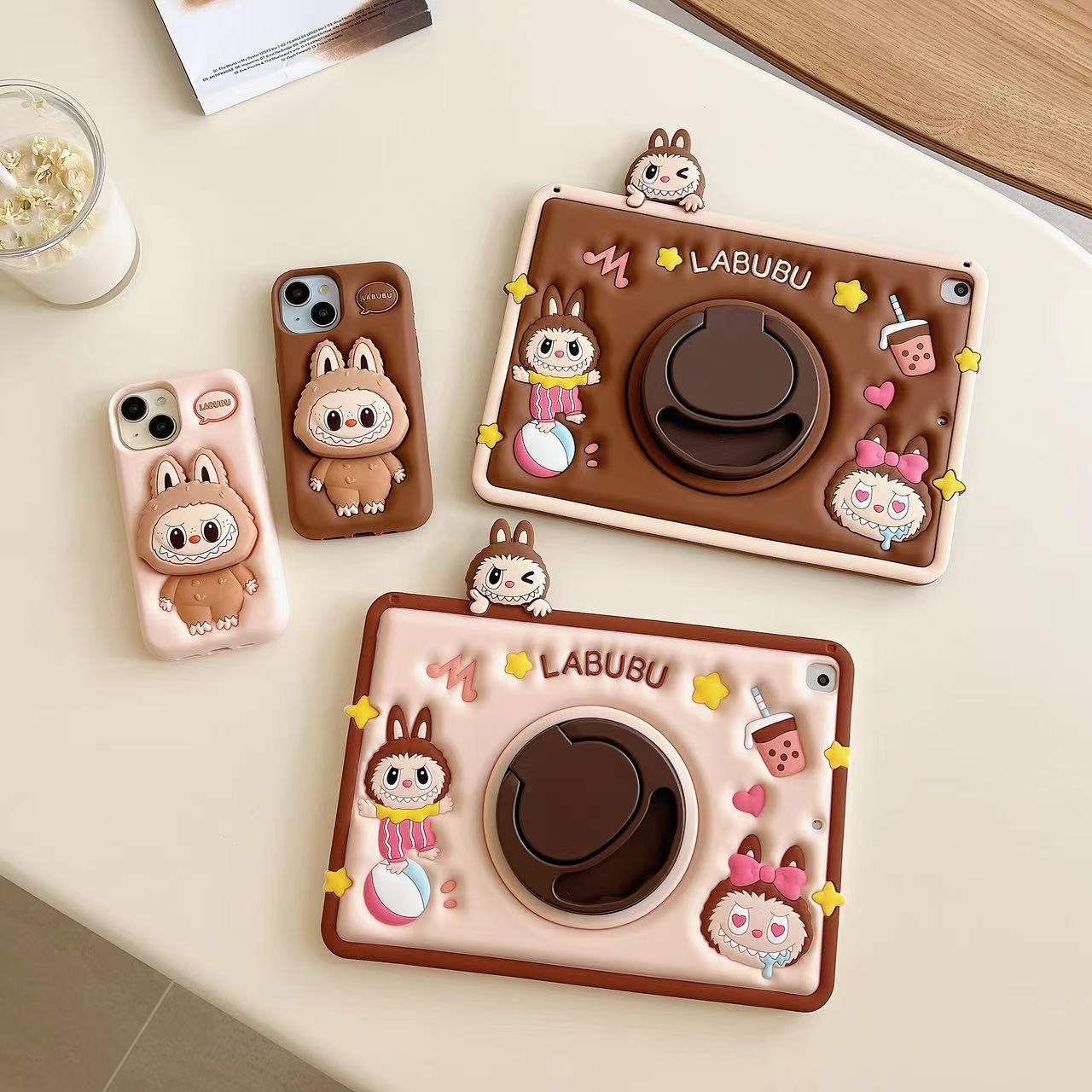 كڤر حماية Labubu لجهاز iPad الجيل التاسع 10.2 مصنوع من السيليكون المرن
