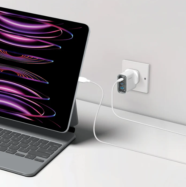 Momax 1-Charge Flow 3-Port 80W GaN Charger USB-C & USB-A