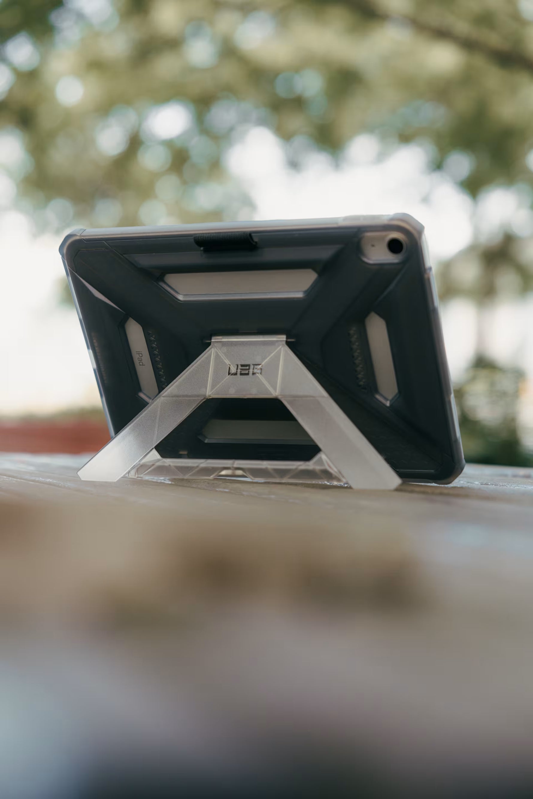 UAG Apple iPad 11" 11th Gen (A16) Scout+ Case | Grey Transparent