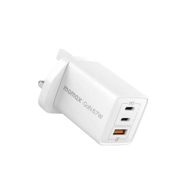 شاحن Momax ONEPLUG GaN 67W بثلاث منافذ | أبيض