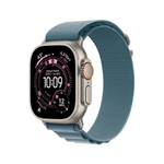 ساعة Apple Watch Ultra 3 (2025) ‏GPS + Cellular مقاس 49 مم – هيكل تيتانيوم طبيعي مع سوار Alpine أزرق فاتح (مقاس M)