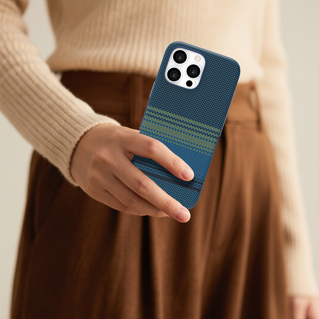 LZEL MagCarbon Splice Case for iPhone 16 Pro Max | Mix Blue