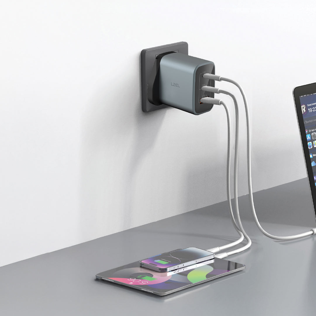 شاحن حائط فائق السرعة من ليزل  بقوة 67 واط بثلاث منافذ USB بتقنية GaN 