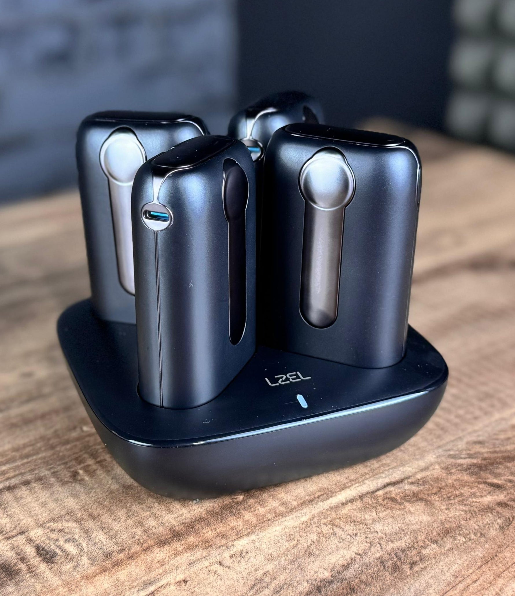 LZEL Quadra Energia X Station 10000mAh Charging Station Built In Cable Lightning And Type-C | Black