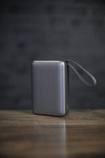 Neurode Sync  بطارية شحن متنقلة محمولة من ليزل PD بسعة 10,000 مللي أمبير بقوة 22.5 واط مع كيبل مدمج | أسود