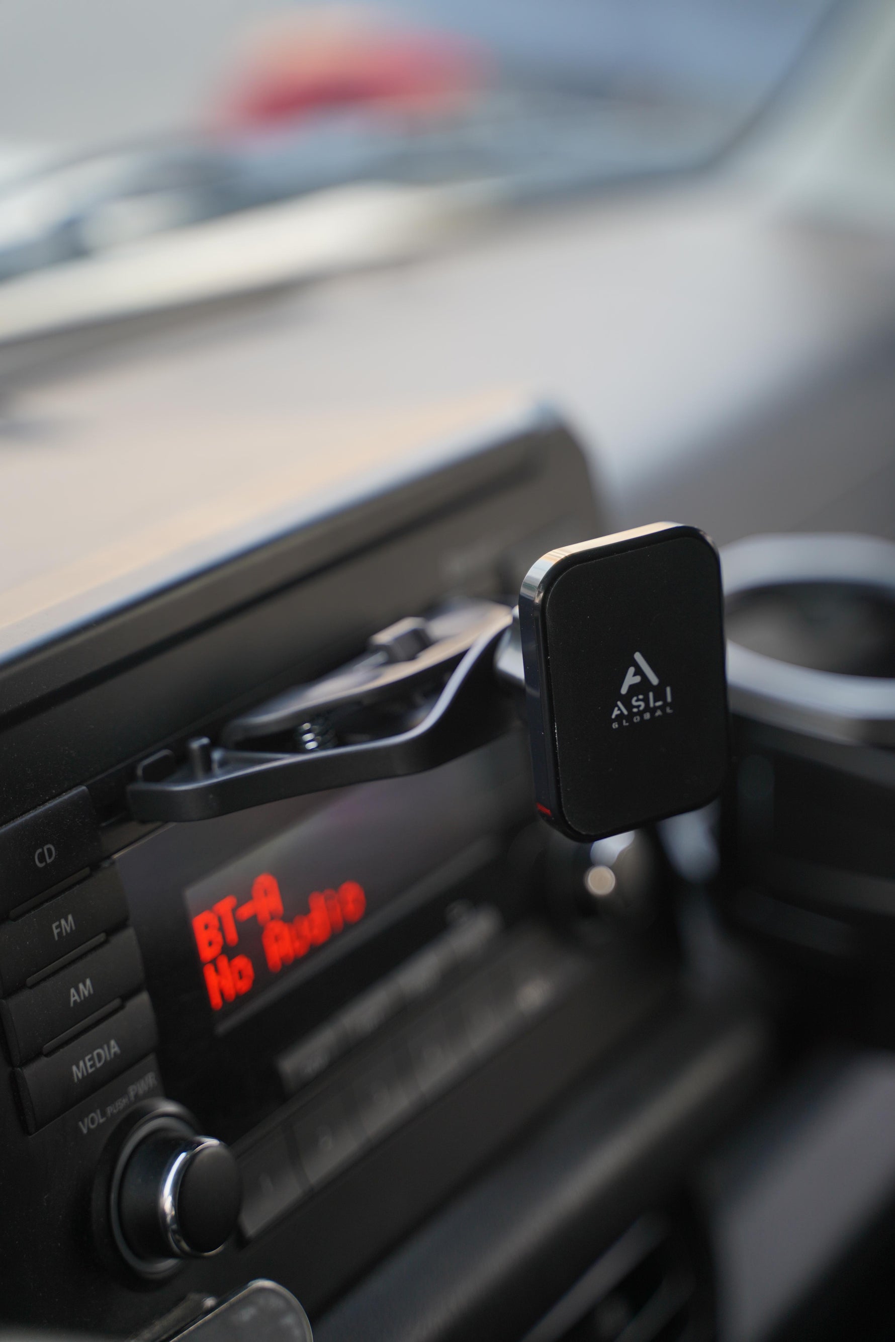 حامل هاتف للسيارة سلسلة Automagnet Cd من أسلي جلوبال مغناطيسي