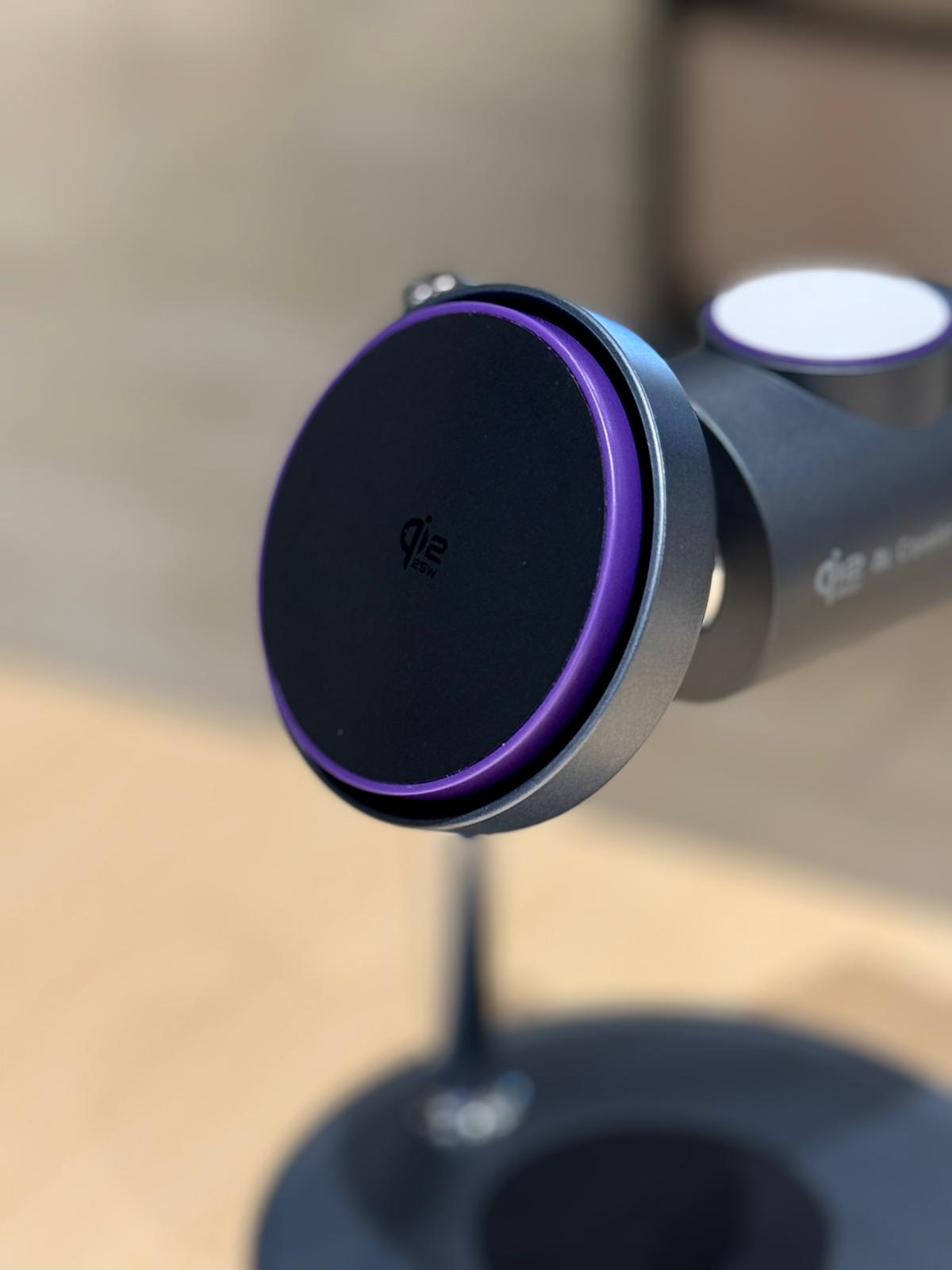 شاحن لاسلكي مكتبي من LZEL FlexDock Series 3-in-1 مغناطيسي | أسود