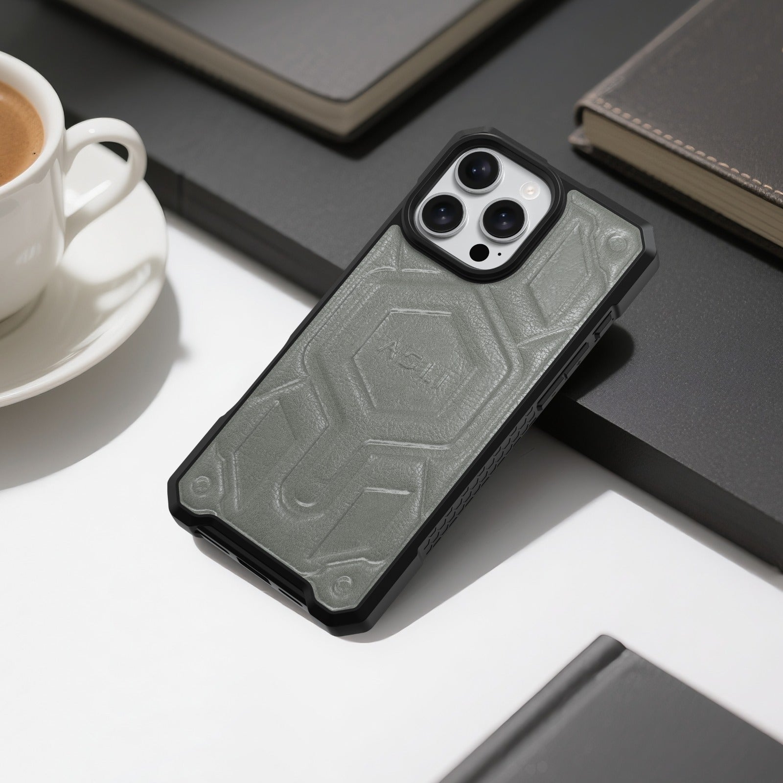 كڤر حماية ASLI Leather Hybrid من الجلد الفاخر لهاتف iPhone 16 Pro ، مزوّد بحماية من السقوط وتبديد للحرارة.