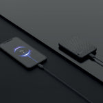 بطارية شحن متنقلة صغيرة Charge Prime Luxe من أسلي جلوبال سعة 5000 مللي أمبير PD مع كيبل Type-C
