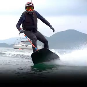 Electric SurfBoard 10KW Carbon Fiber - Black/White (Electric SurfBoard)