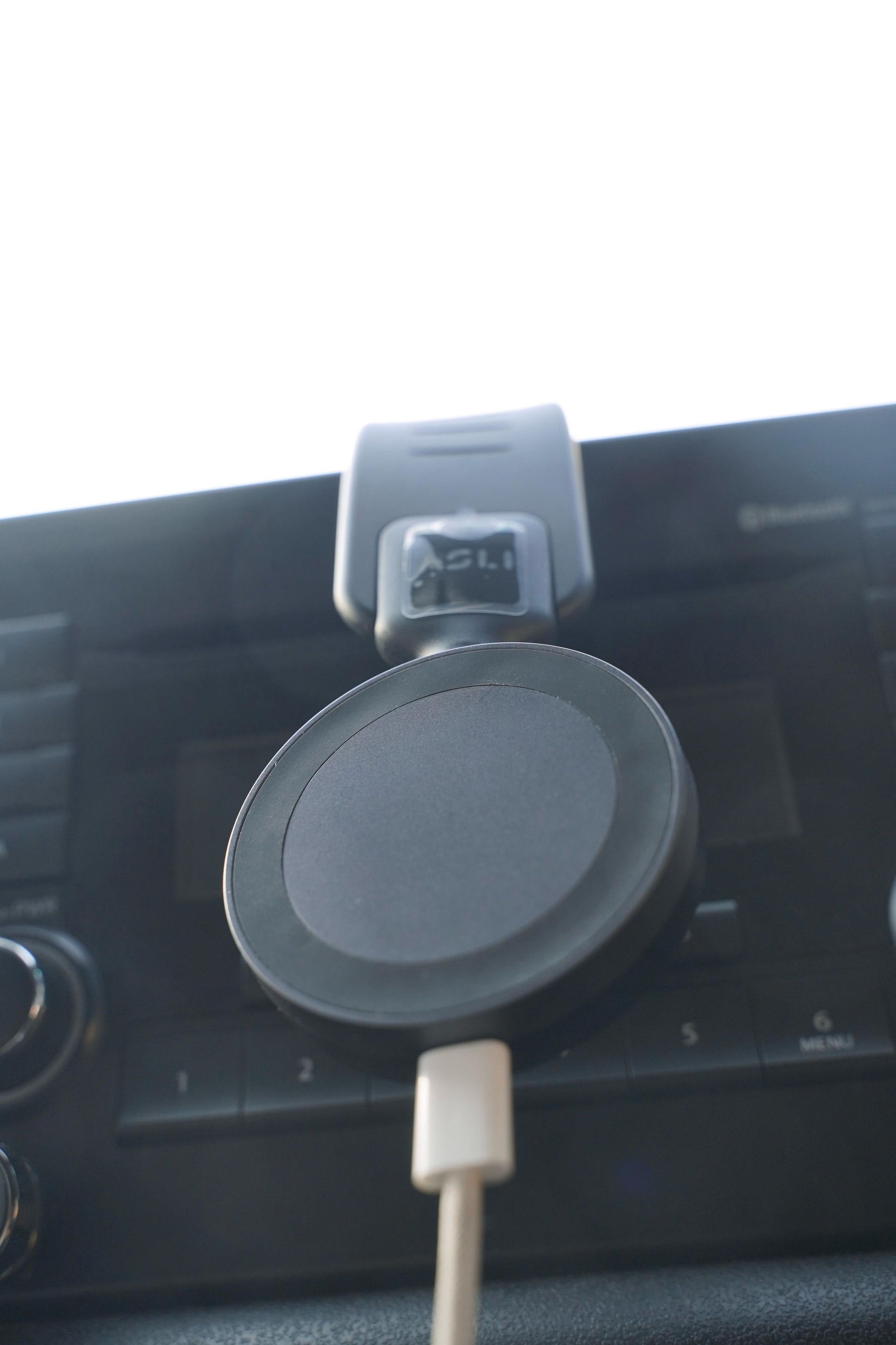 حامل سيارة للهاتف من أسلي جلوبال بحلقة مغناطيسية مع قاعدة دائرية دوارة وقوة مغناطيسية قوية